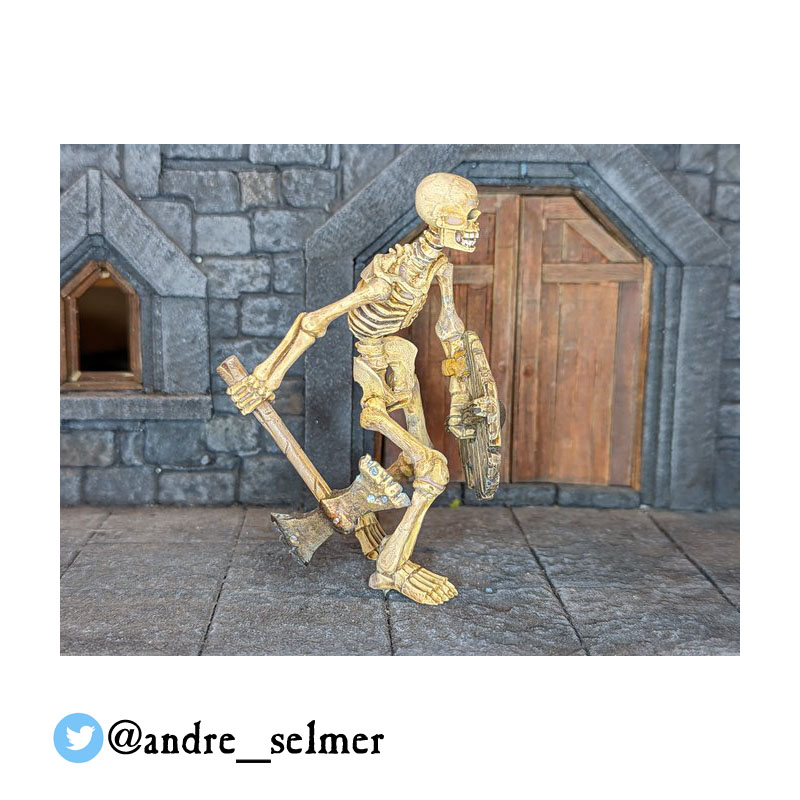 Skeleton 3-Up #06: Skeleton with Sword & Shield
